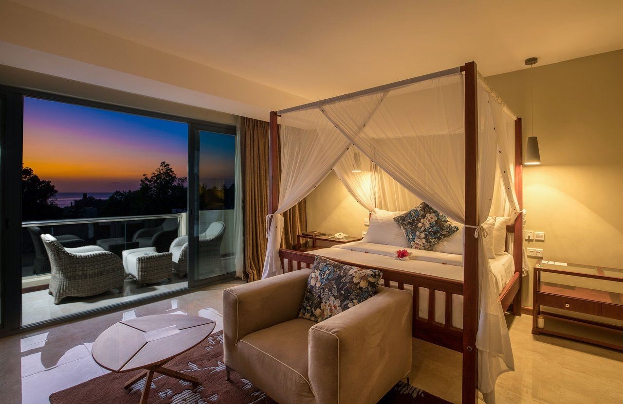 rooms-superior-honeymoonsuite