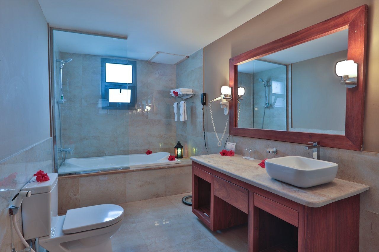 rooms-superior-honeymoonsuite