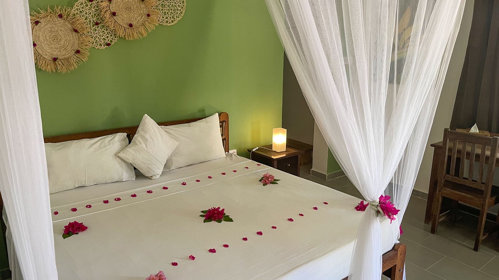 rooms-deluxe-double-room