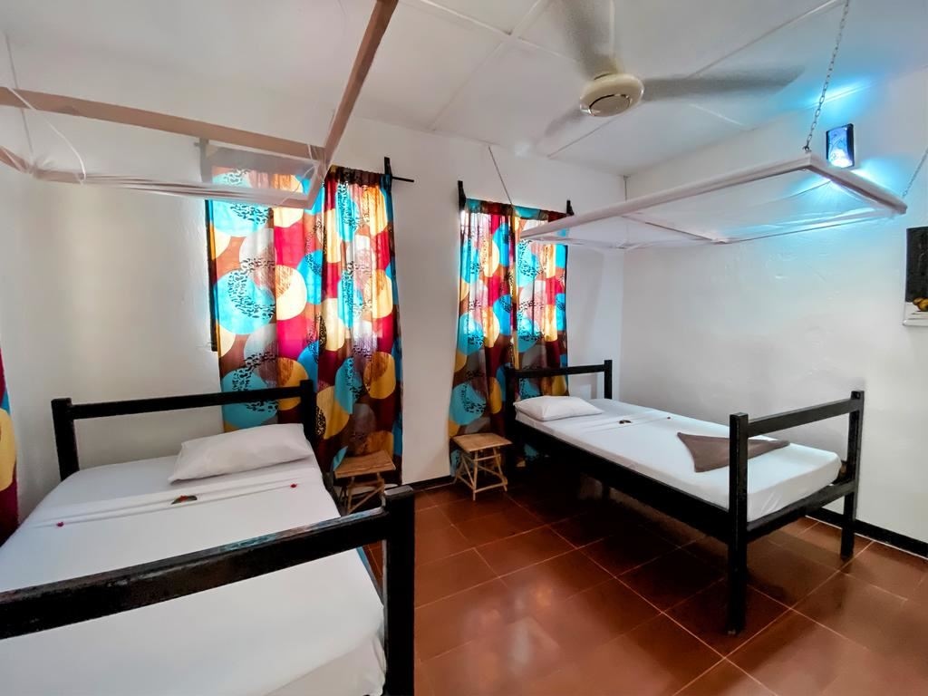 rooms-standard-room-non-ac