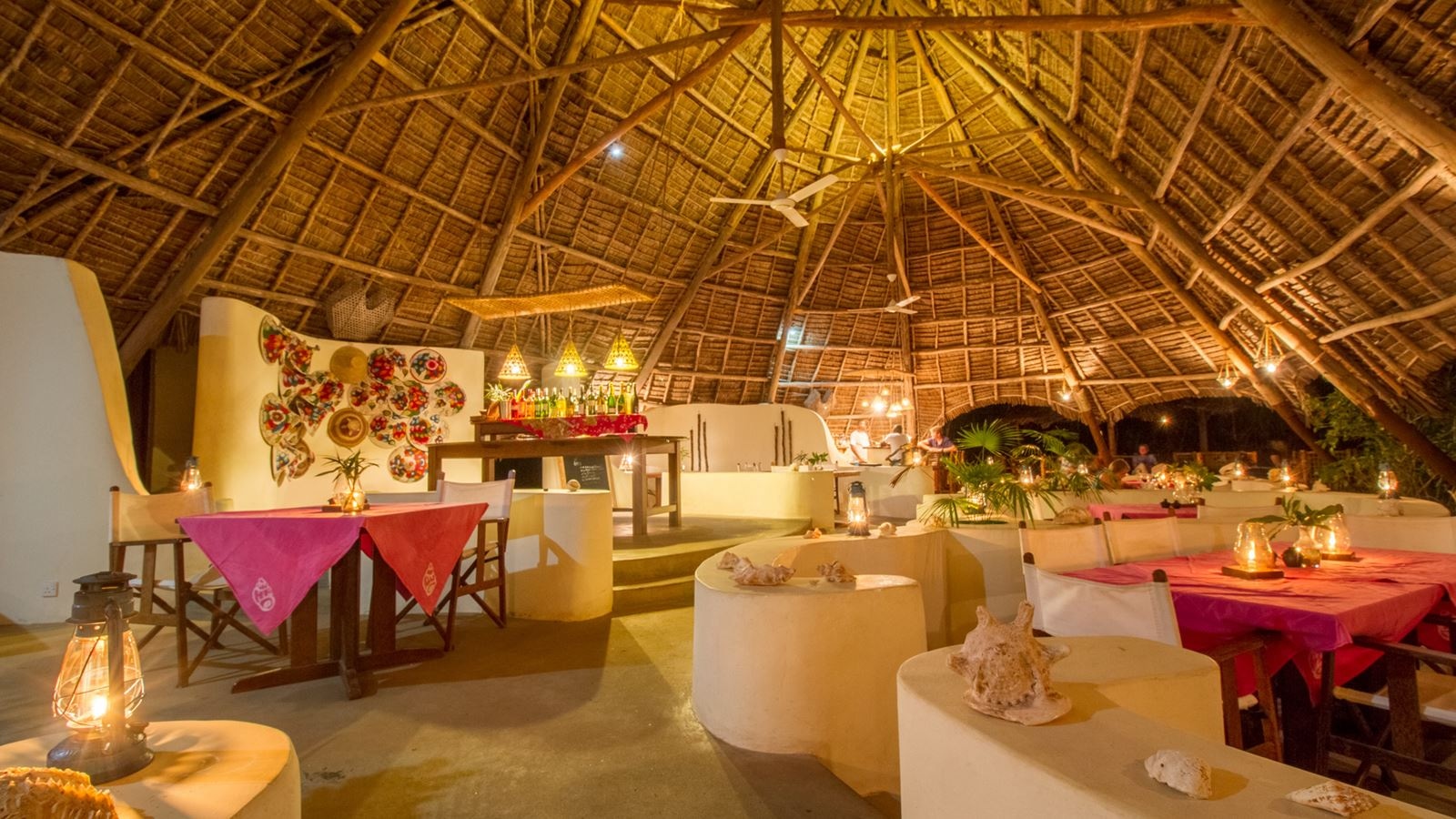restaurants-unguja-beach-lodge-restaurant