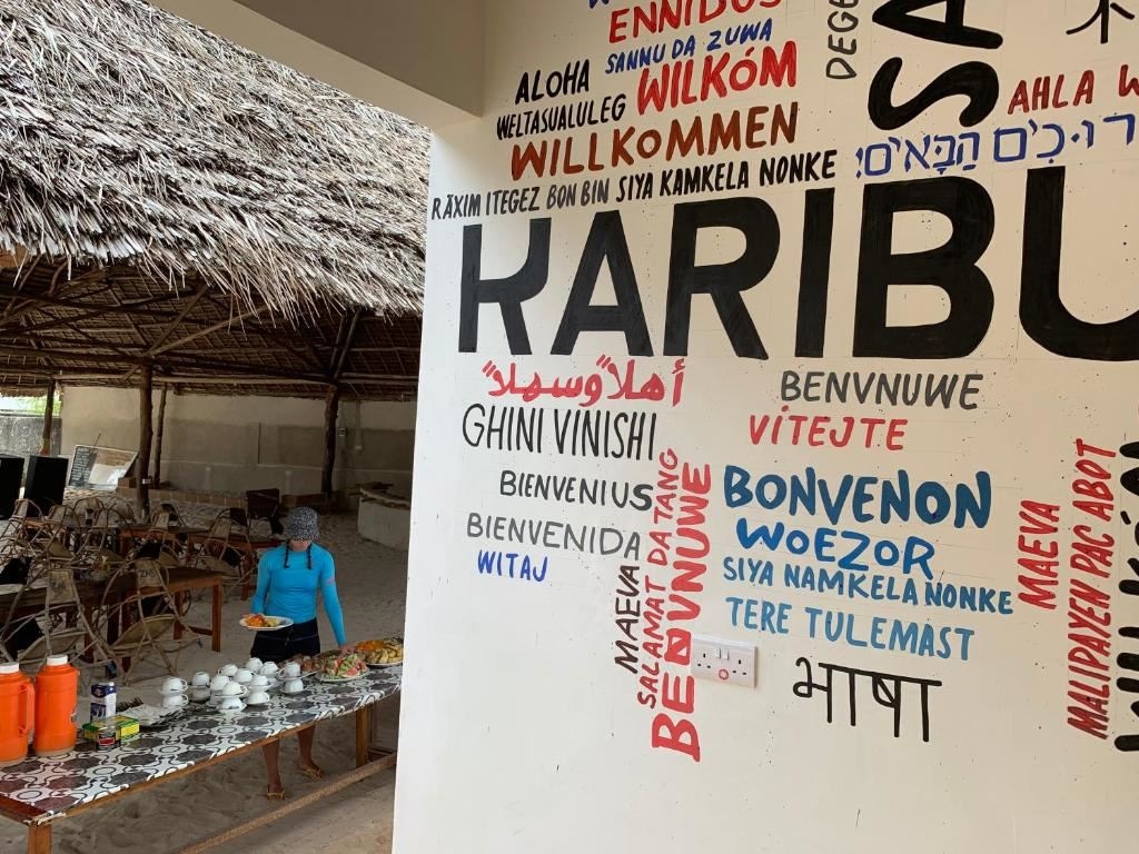 restaurants-new-jambo-bungalows-restaurant