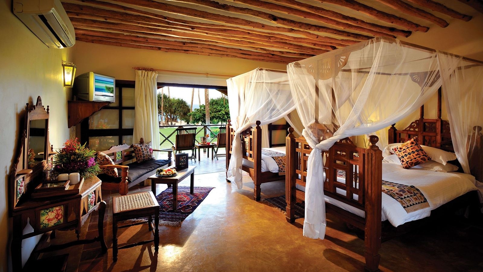 rooms-deluxe-sea-side-ocean-view-room