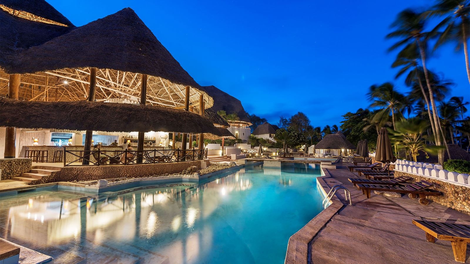 bars-hibiscus-pool-bar