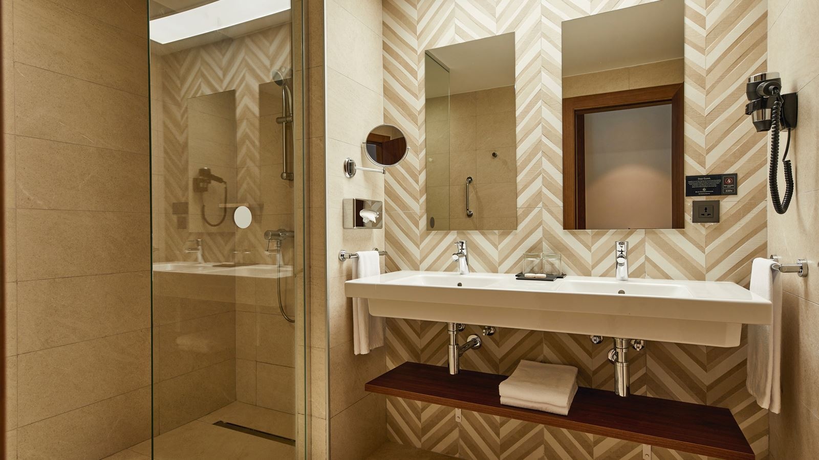 rooms-double-room-lateral-sea-view