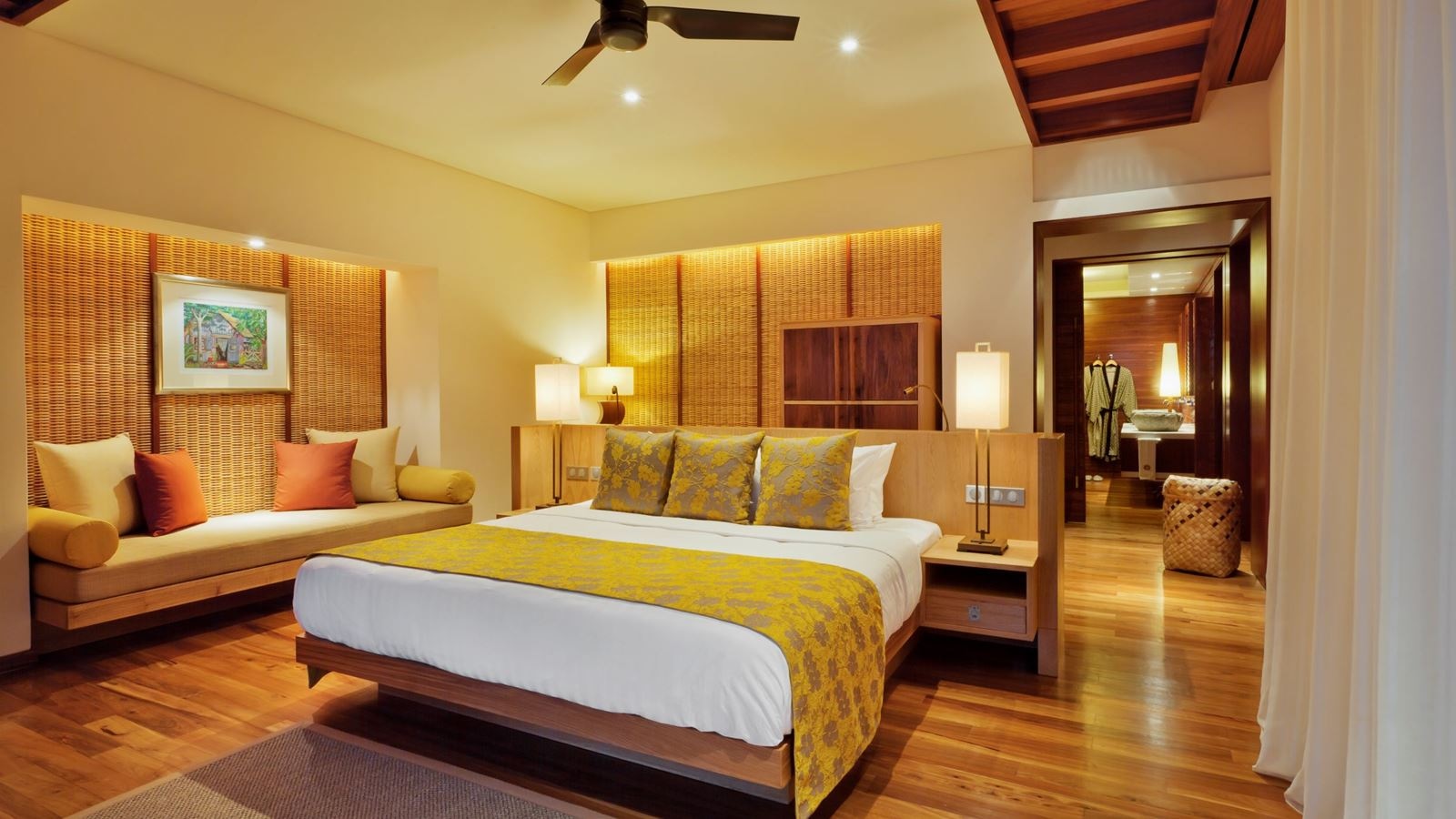 rooms-luxury-oceanfront-pool-suites-with-private-hammam