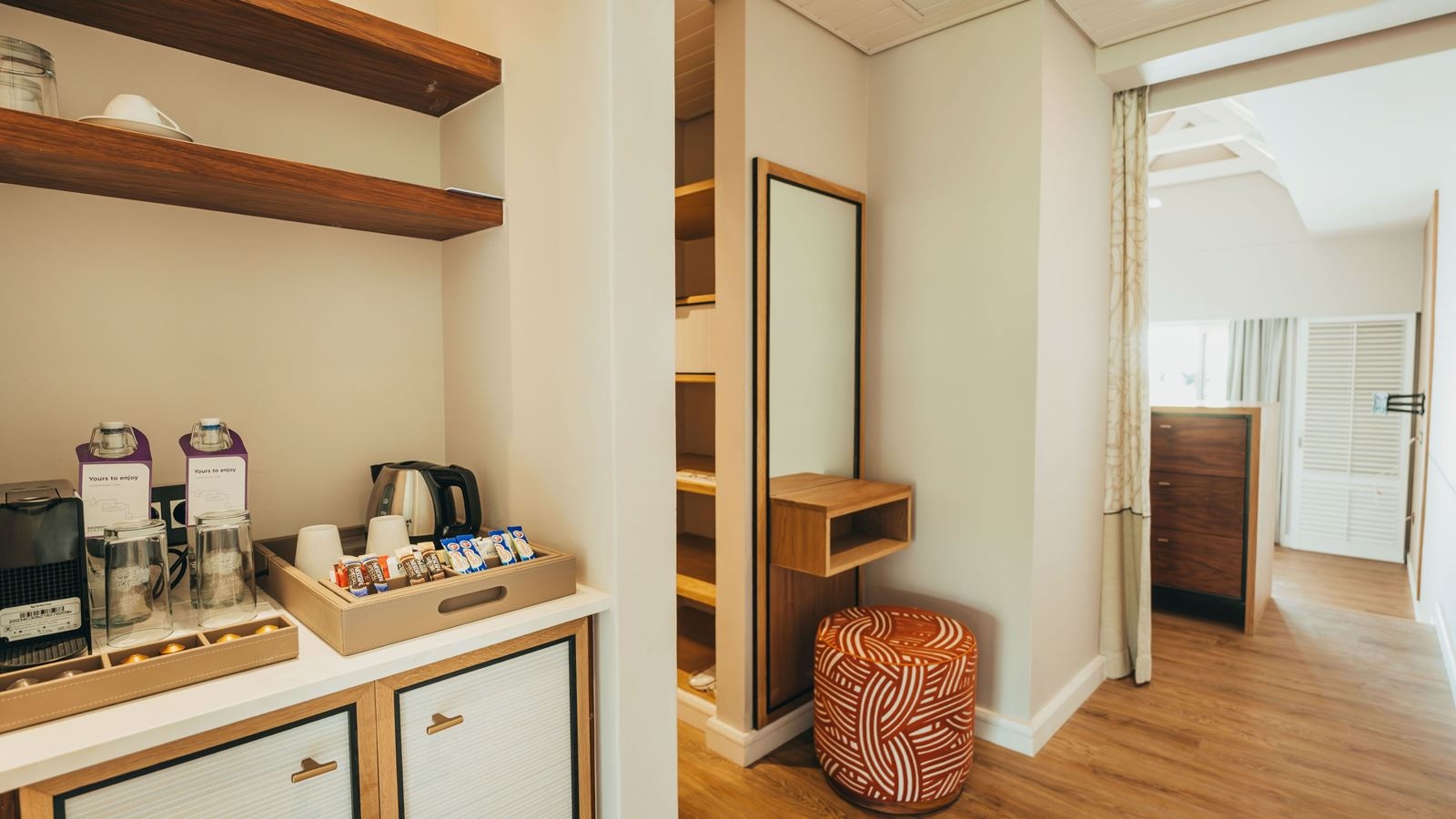 rooms-beachfront-junior-suite-with-private-pool