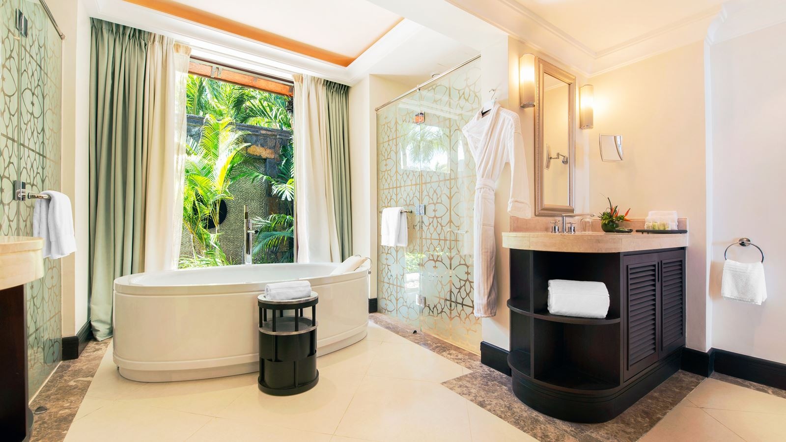 rooms-banyan-suite