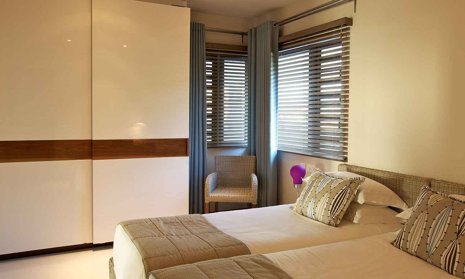 rooms-apartment-beach-front