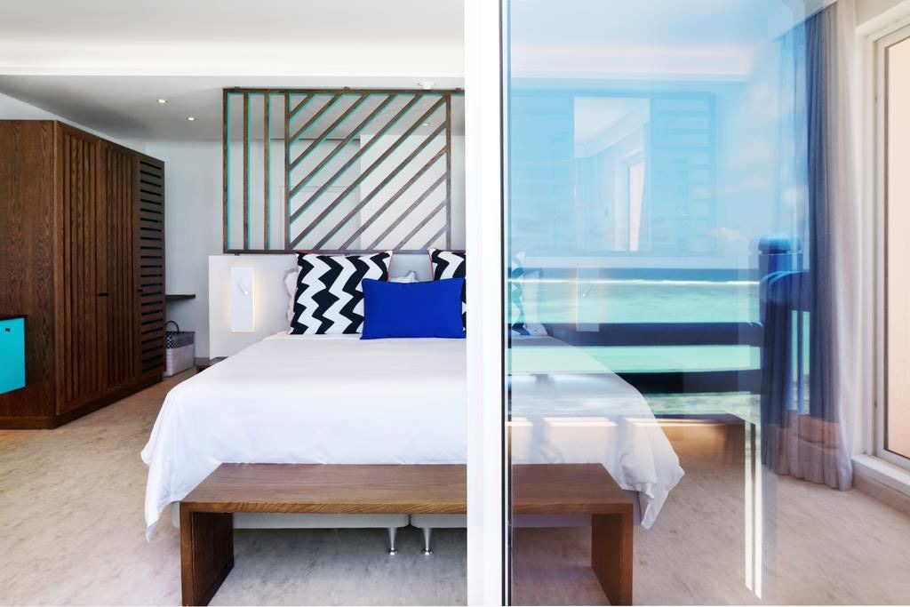 rooms-bang-on-beach-room