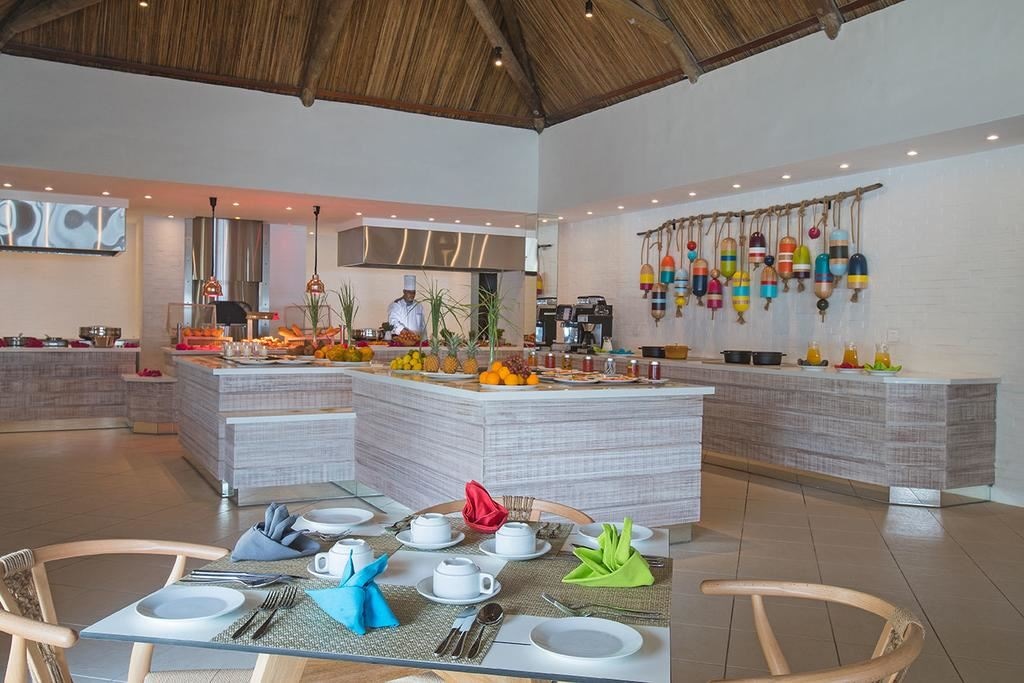 restaurants-c-restaurant-dining-room