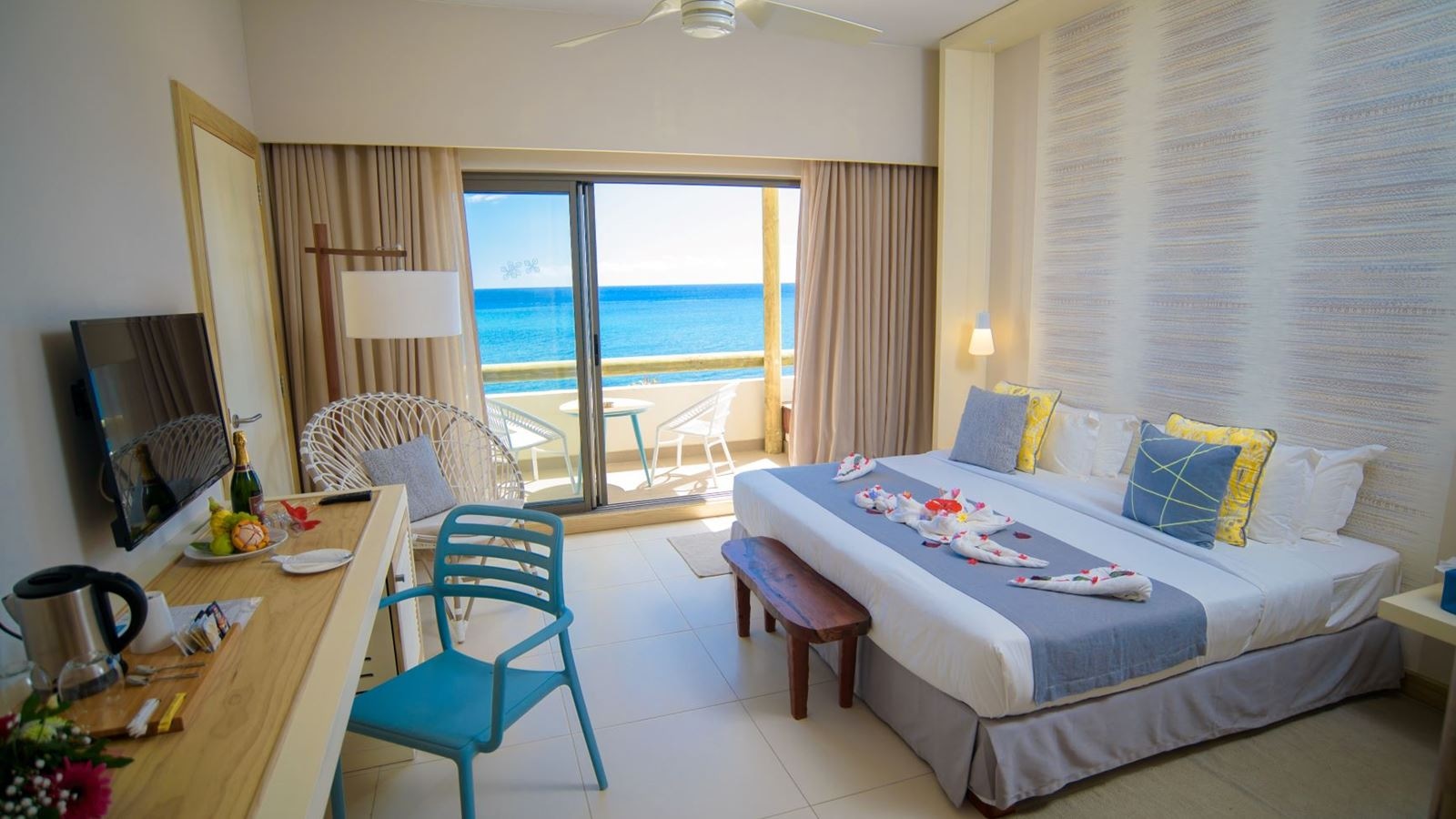 rooms-anelia-ocean-view-room