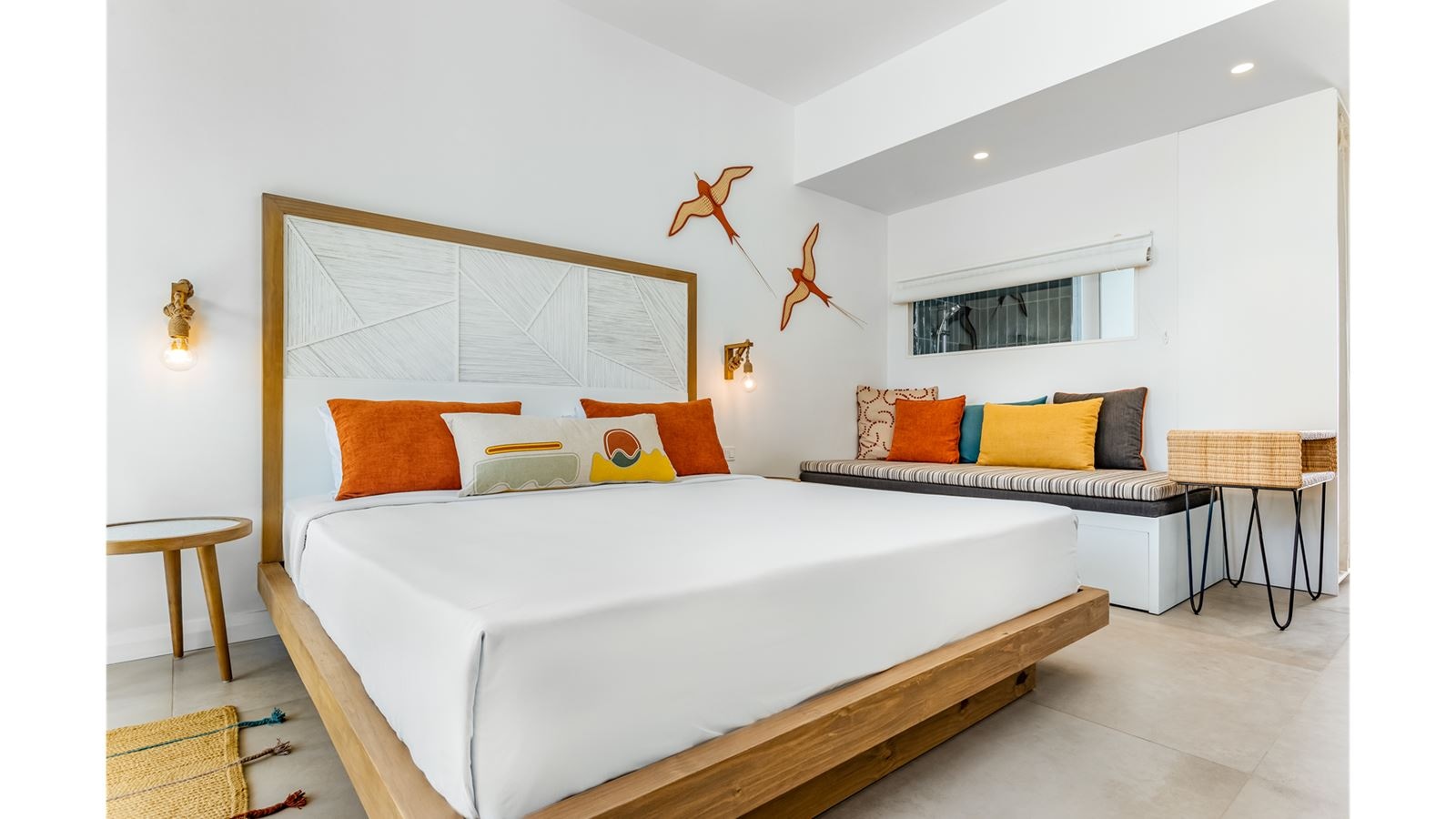 rooms-room-couple-partial-sea-view