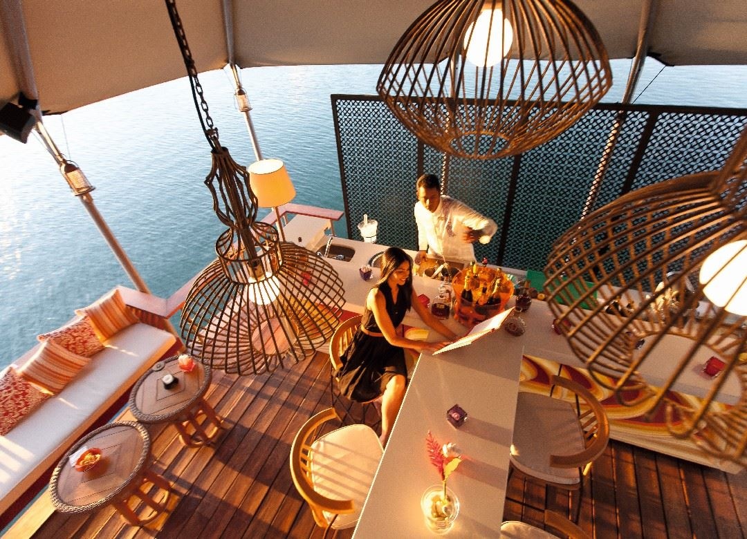 bars-barachois-floating-bar