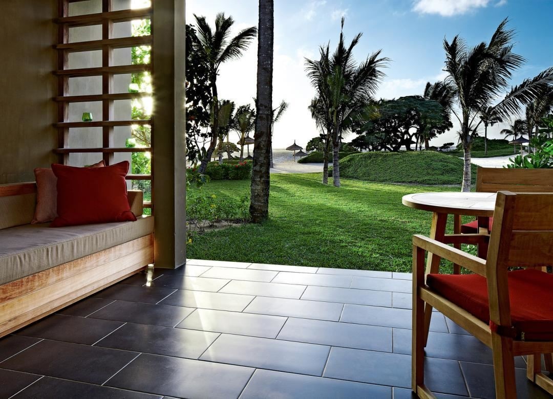 rooms-junior-suite-beachfront