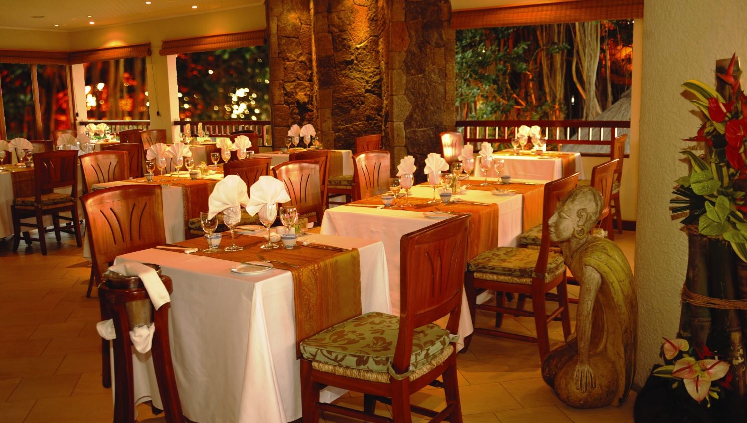 restaurants-le-banyan-asian-fusion-restaurant