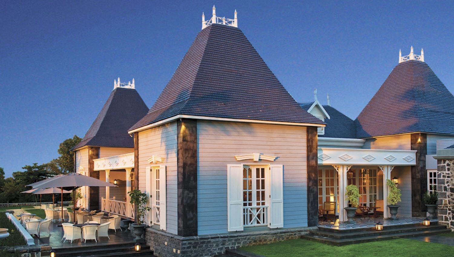 restaurants-chateau-mon-desir-fine-dining-restaurant