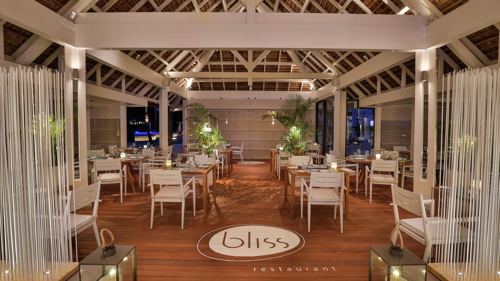 restaurants-restaurant-and-bar