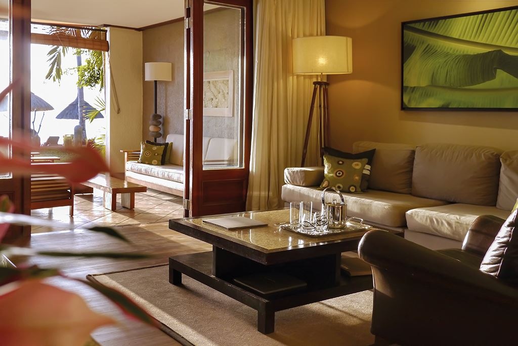 rooms-senior-suite-beachfront