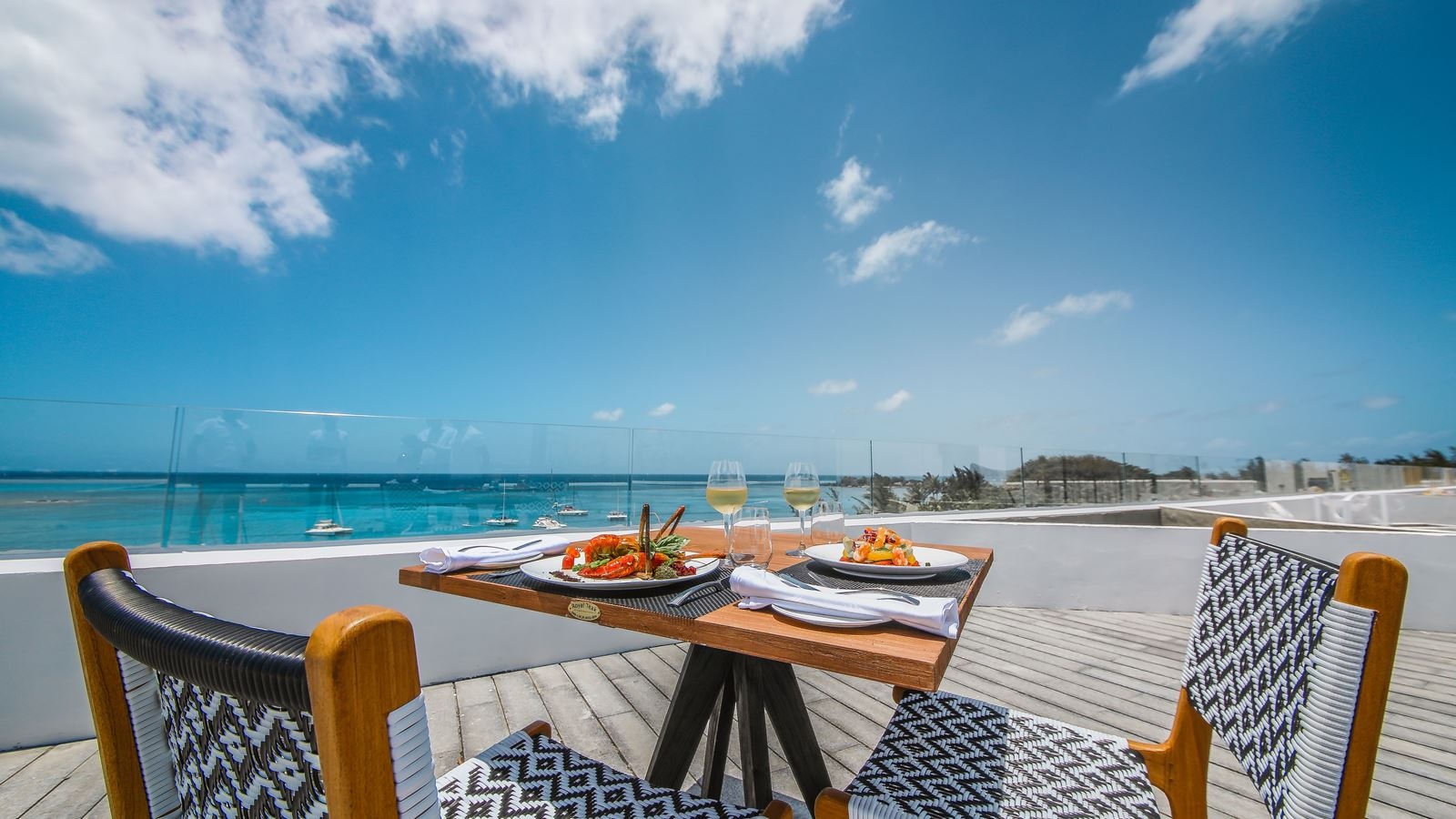 restaurants-the-rooftop-restaurant