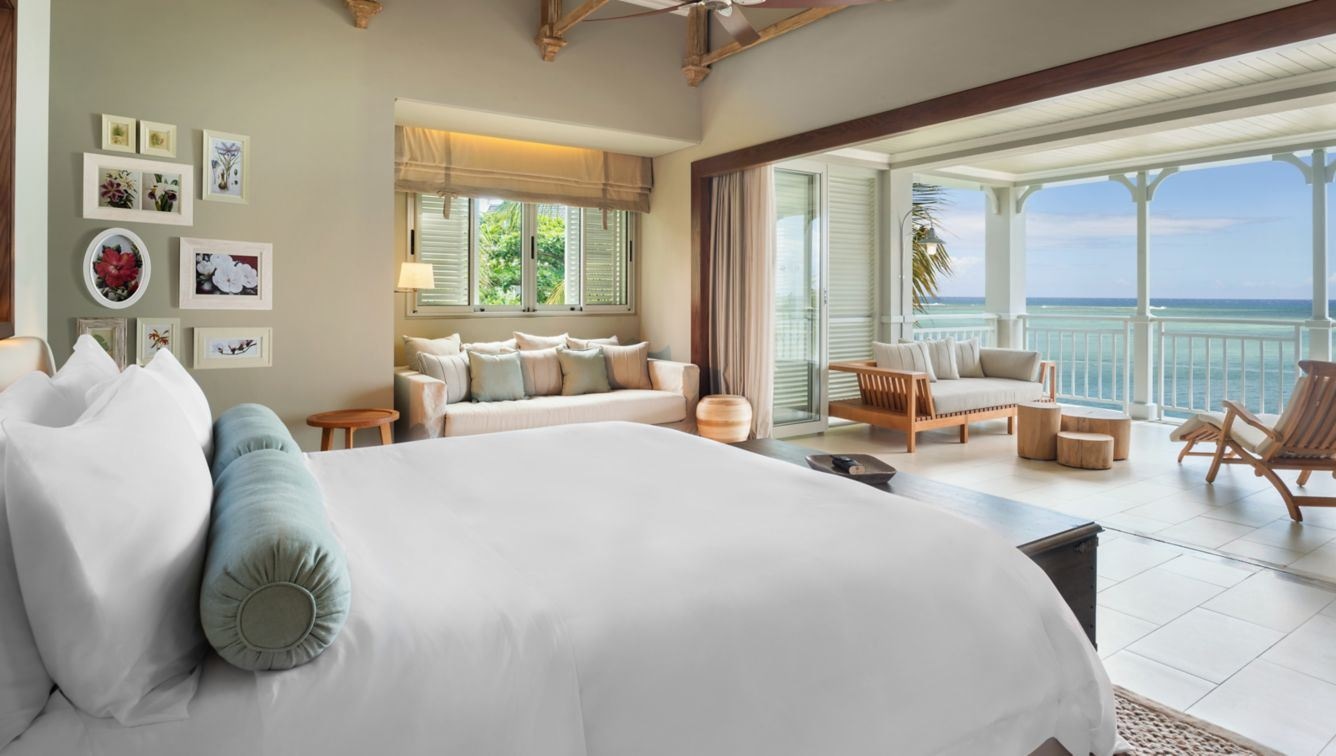 rooms-ocean-haven-balcony-junior-suite