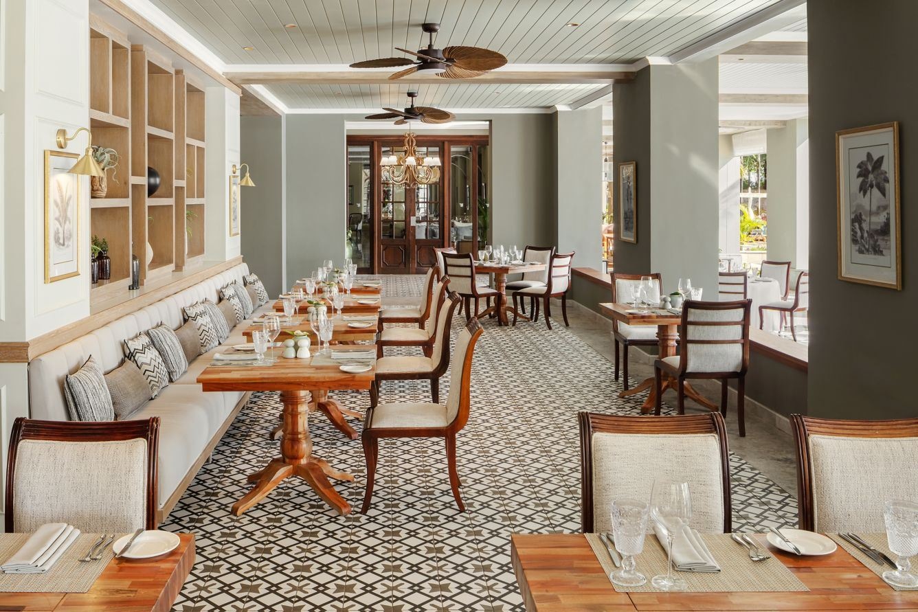 restaurants-le-manoir-dining-room