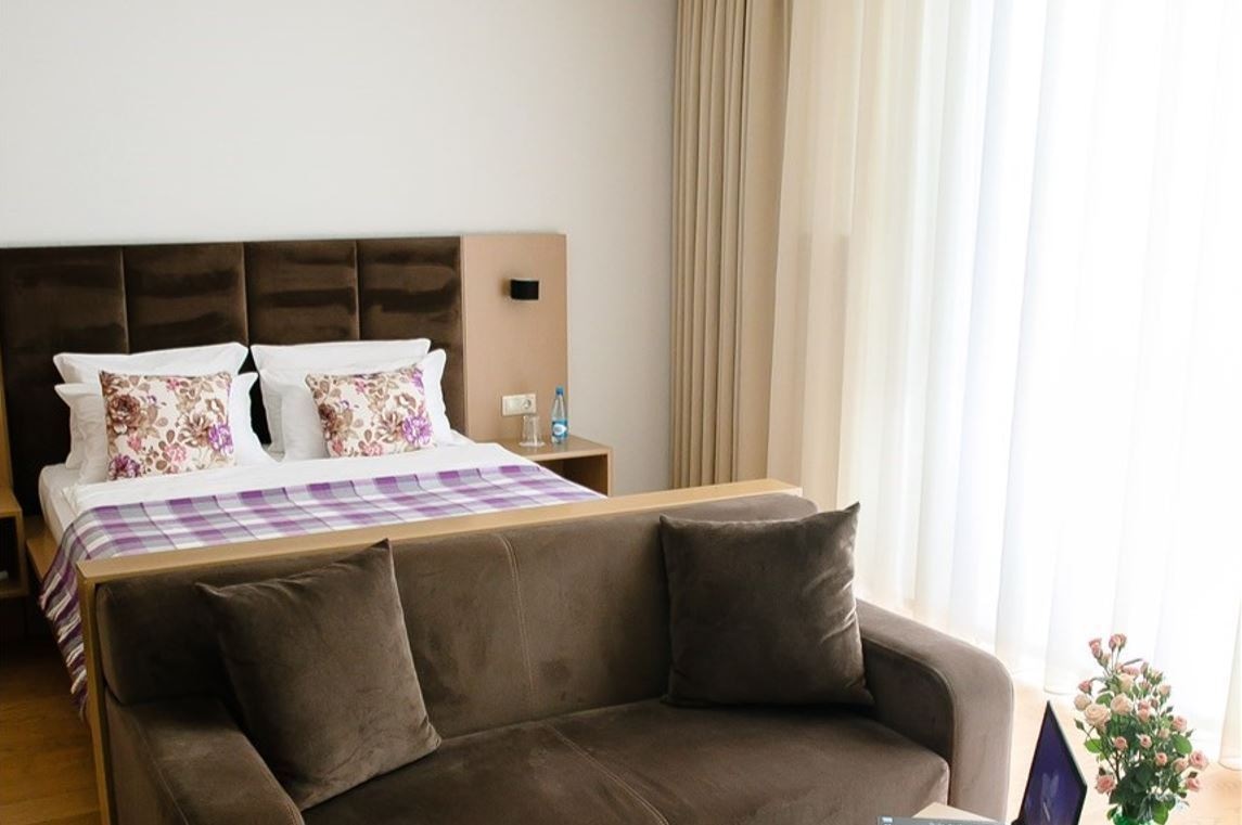 rooms-garden-view-studio-room-with-smoking-terrace