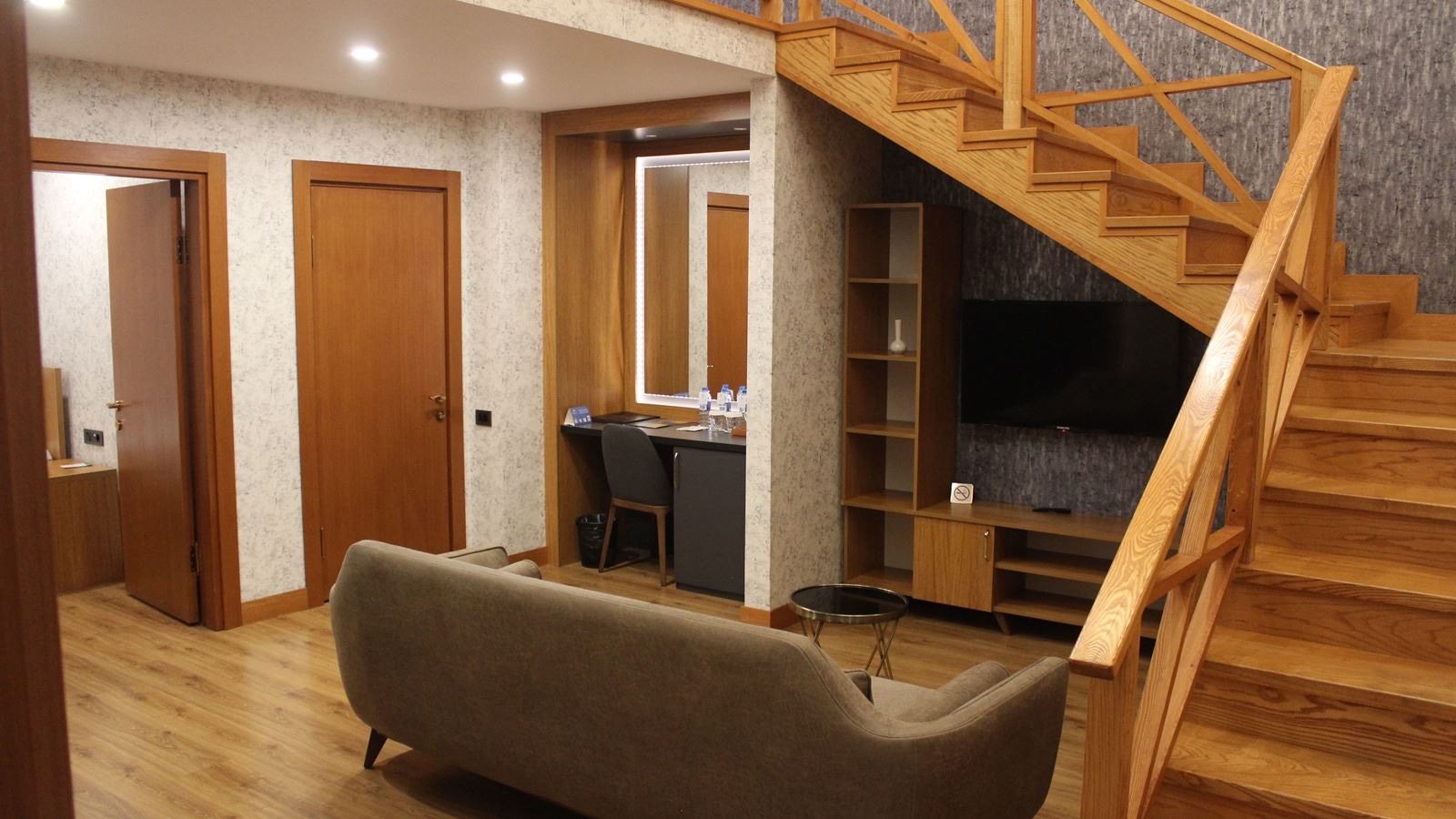 rooms-duplex-two-bedroom