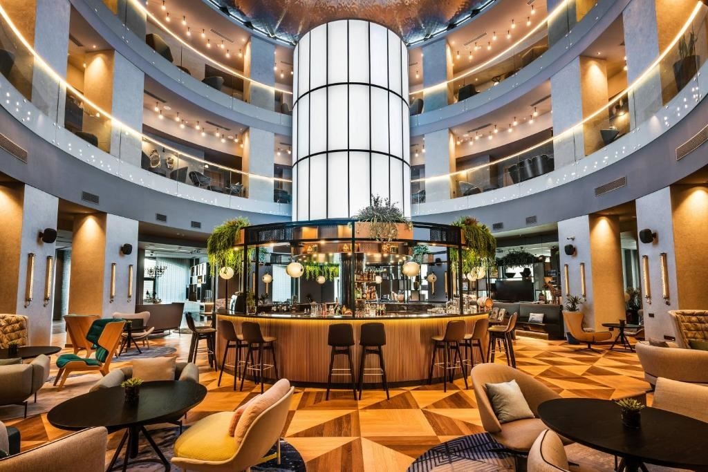 general-main-building