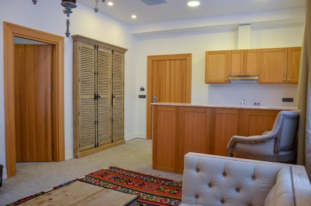 rooms-executive-suite