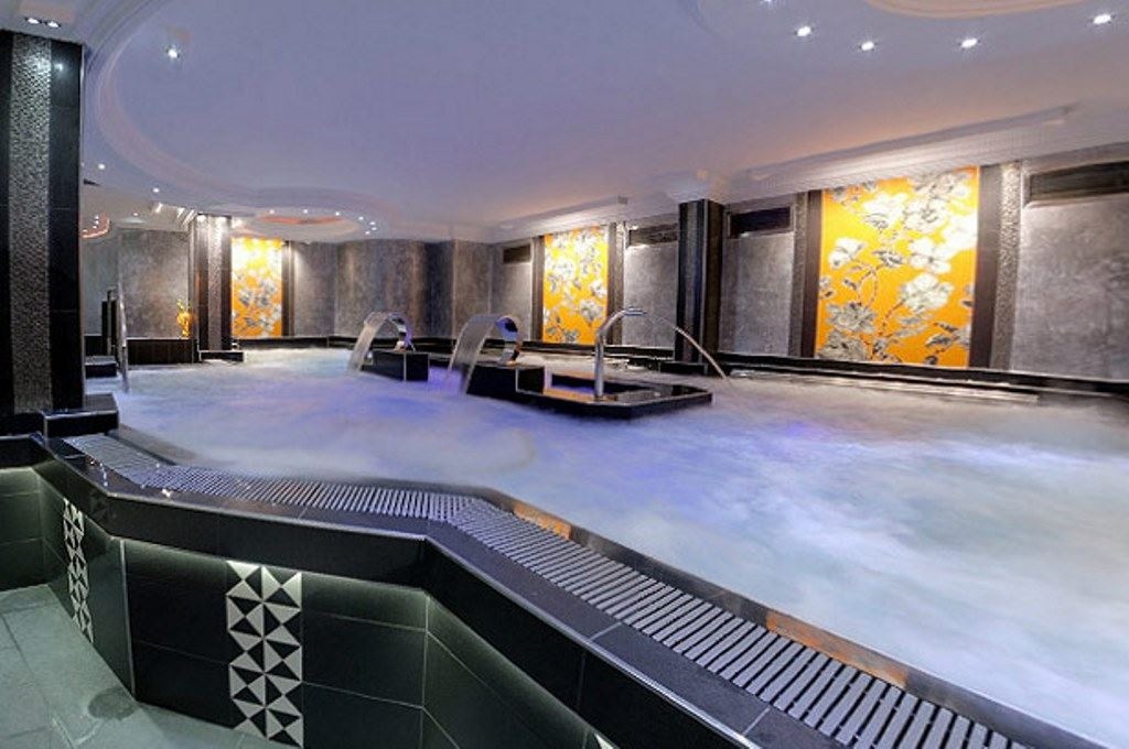 pools-indoor-pool