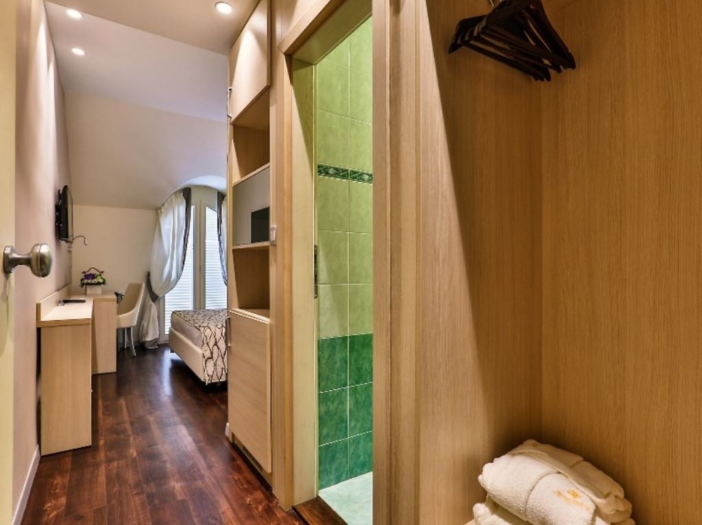 rooms-double-room-side-sea-view