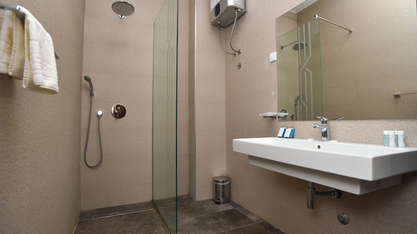 rooms-double-room-annex-building