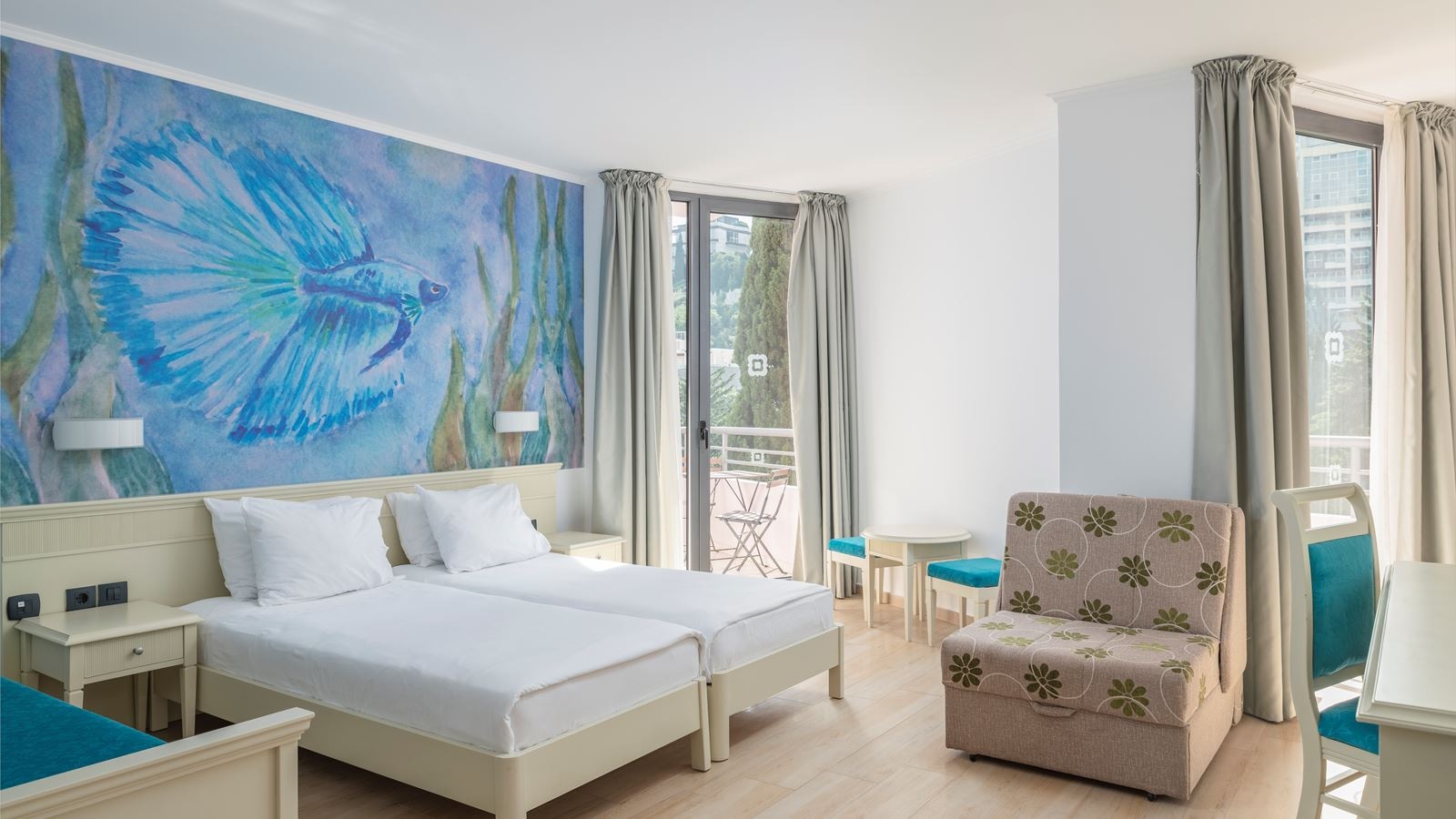 rooms-family-room-kids-free