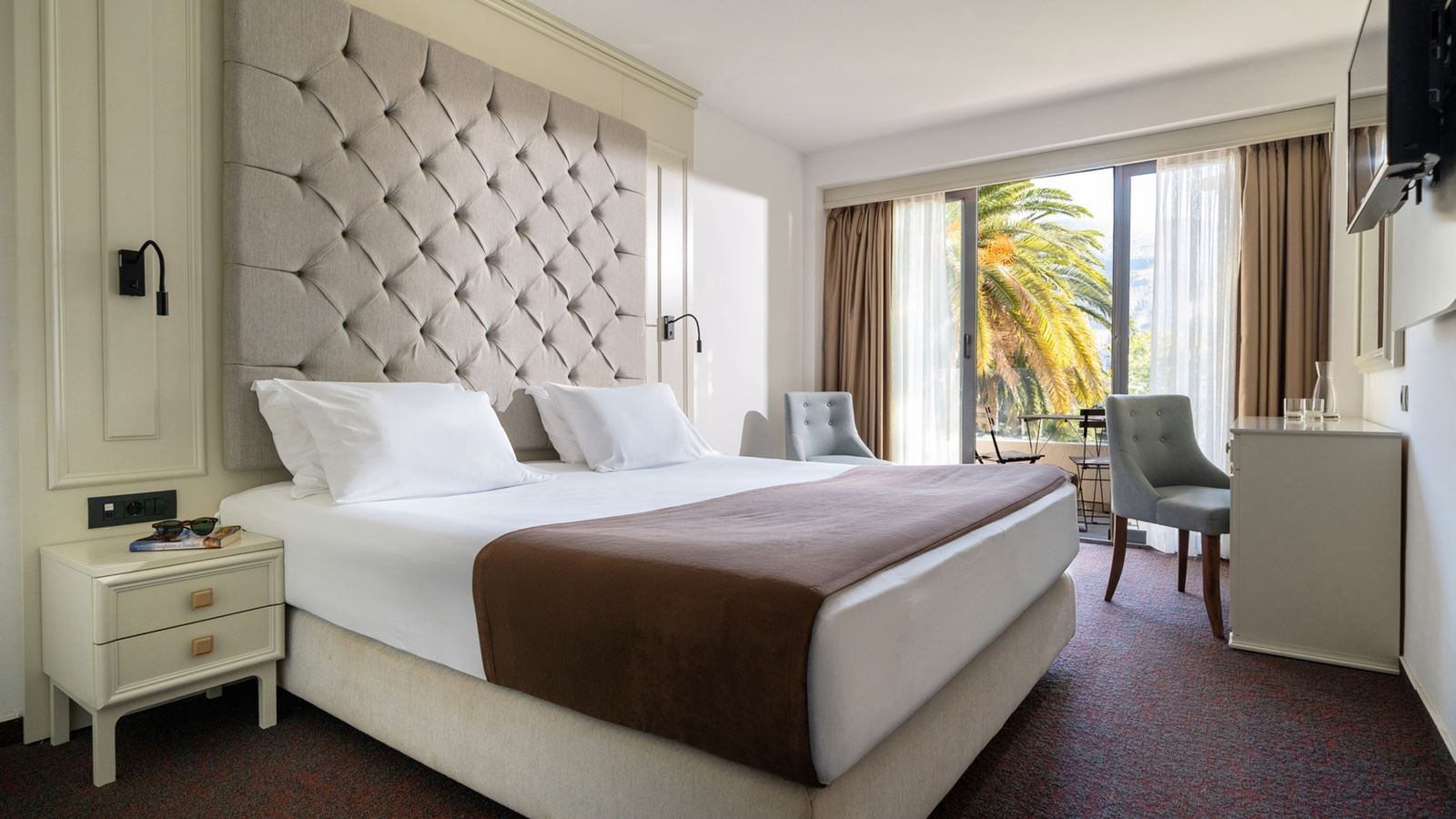 rooms-double-room-garden-view-priority-location