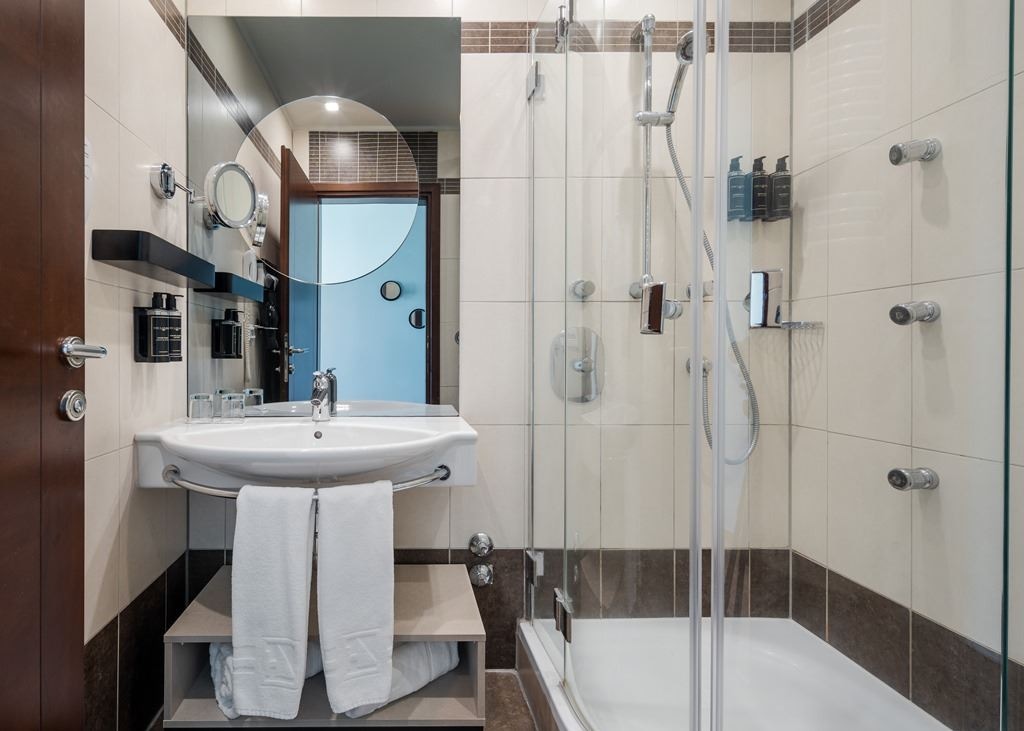 rooms-deluxe-double-room