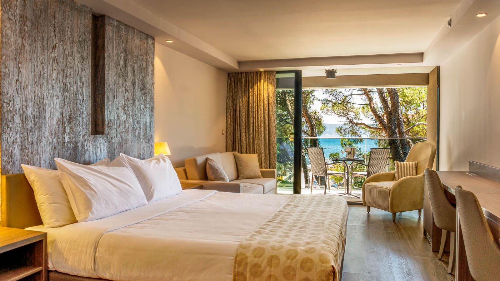 rooms-superior-room-sea-view