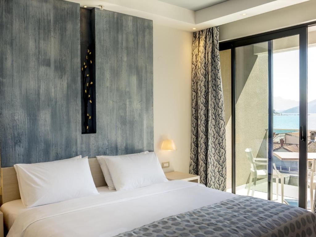 rooms-double-room-side-sea-view