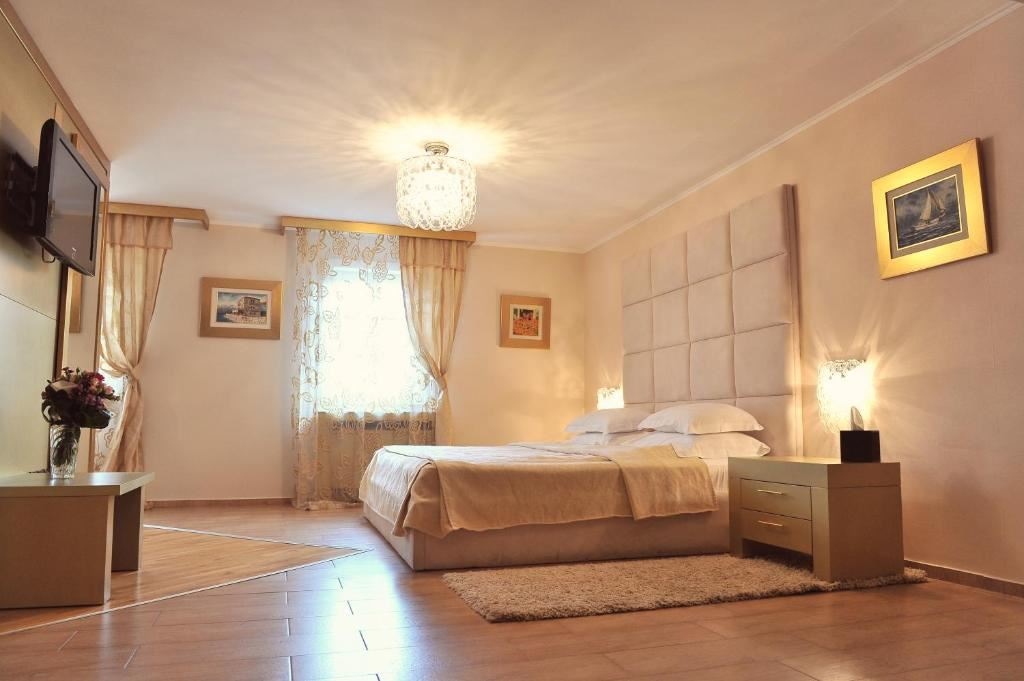 rooms-executive-suite