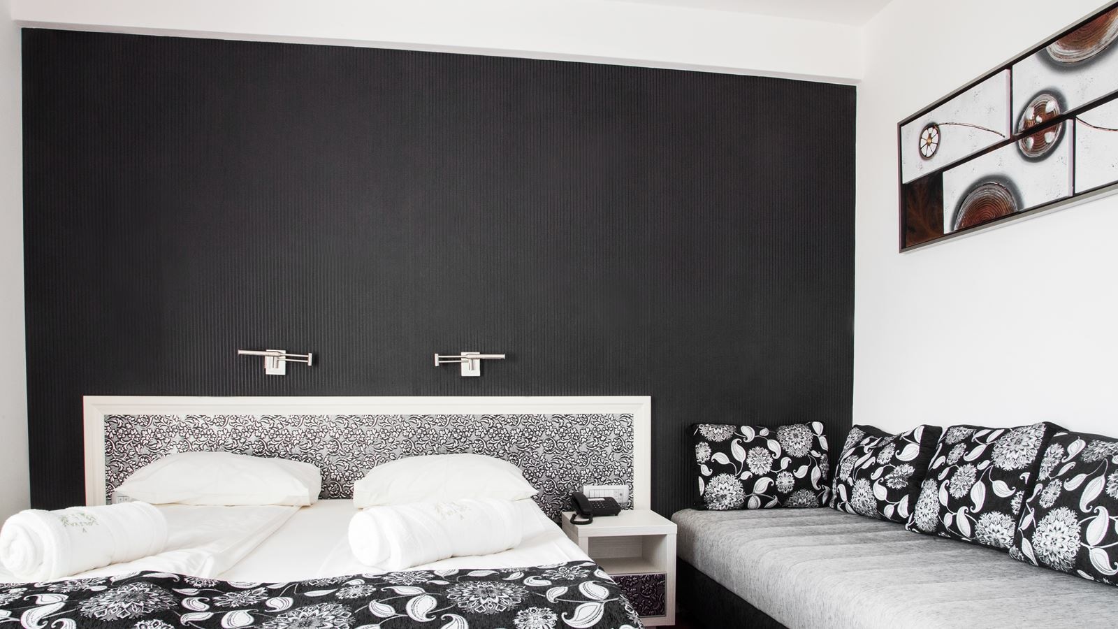 rooms-superior-room-main-building-sea-view