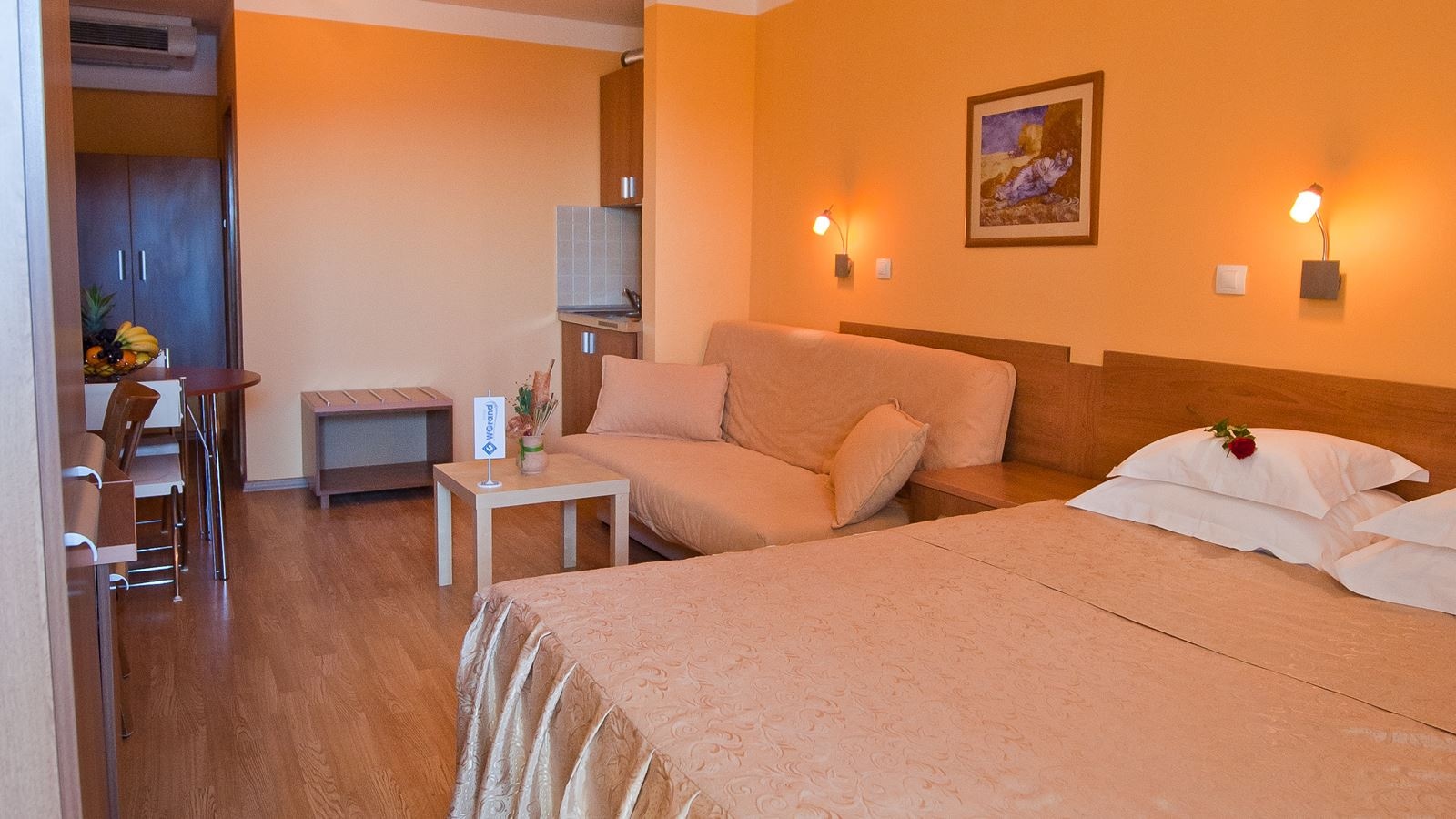 rooms-standard-double-room