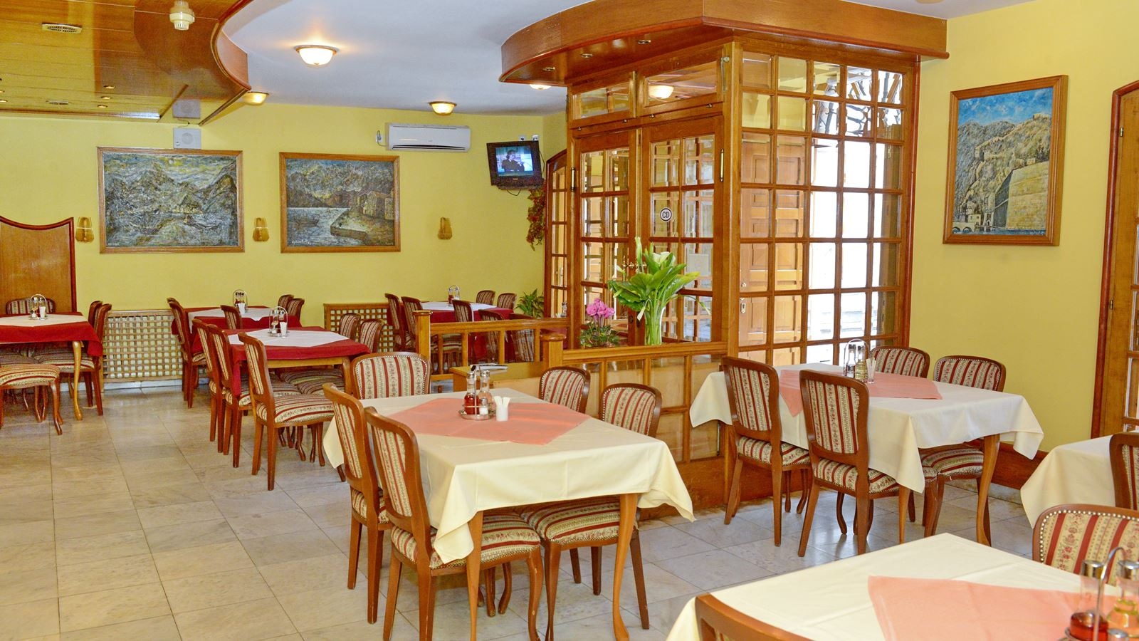 restaurants-restaurants