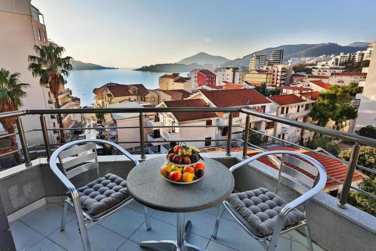 rooms-studio-apartment-with-sea-view