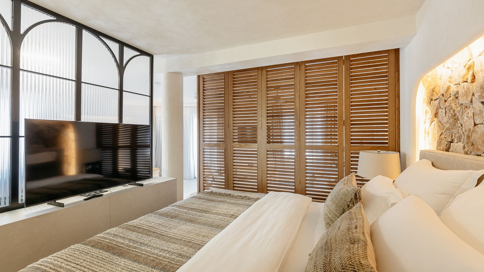 rooms-junior-suite-ground-floor-annex-building