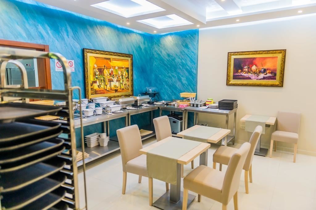 restaurants-restaurant