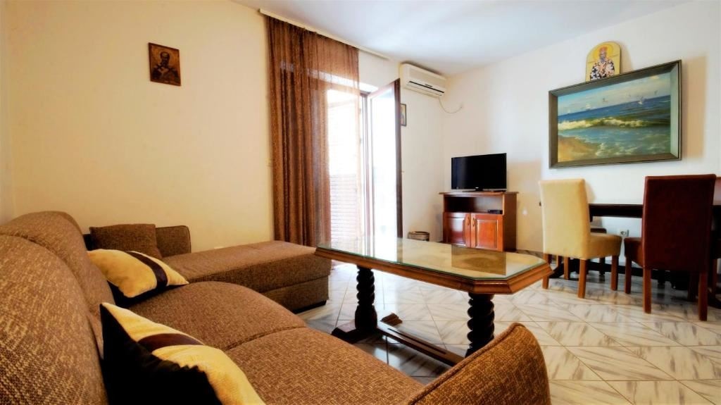 rooms-apartment-5-pax