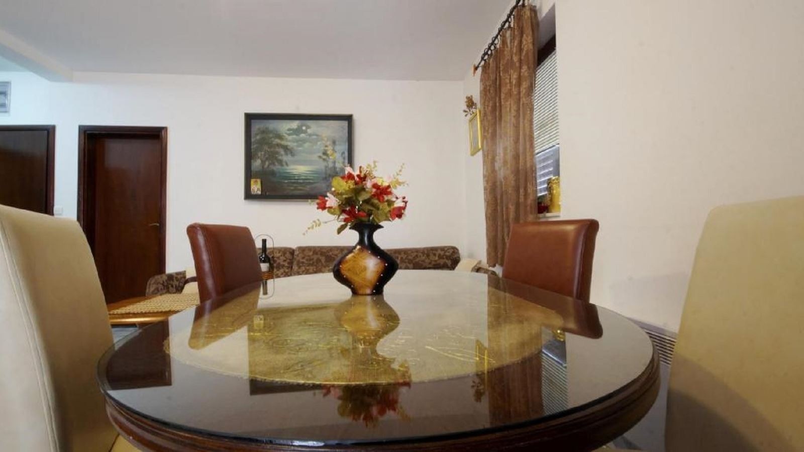 rooms-apartment-6-pax