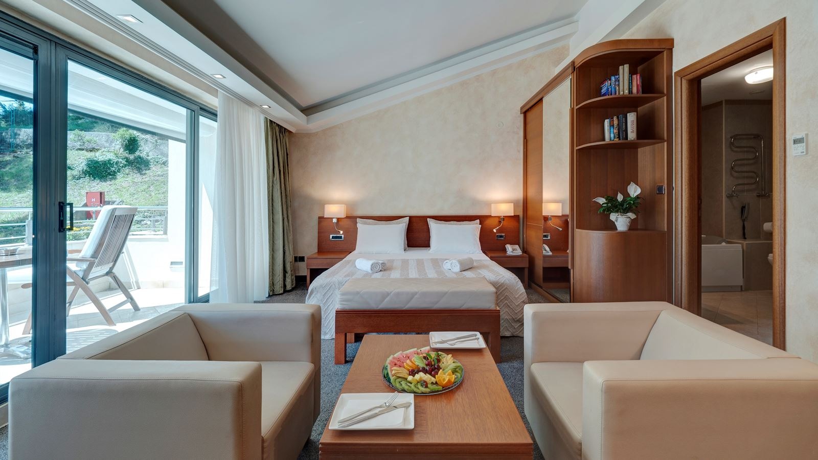 rooms-studio-apartment-02