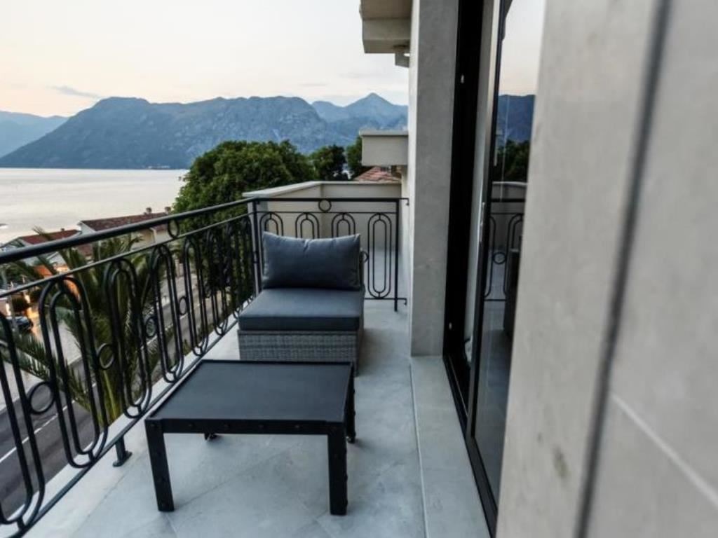 rooms-studio-apartment-sea-view