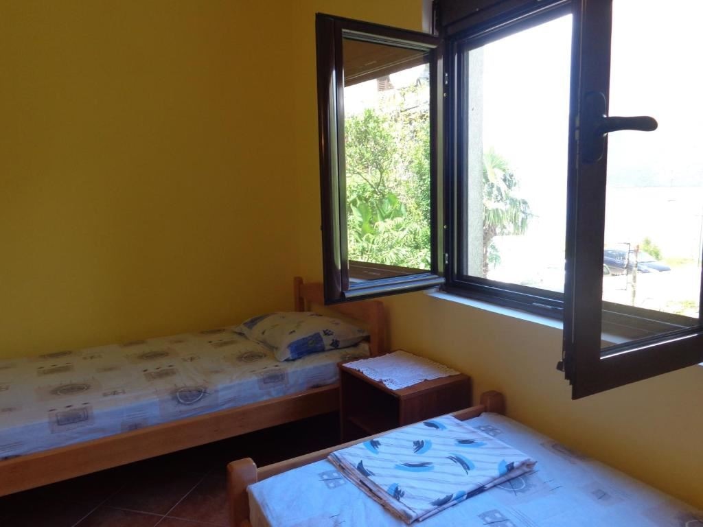 rooms-two-bedroom-apartment-sea--view